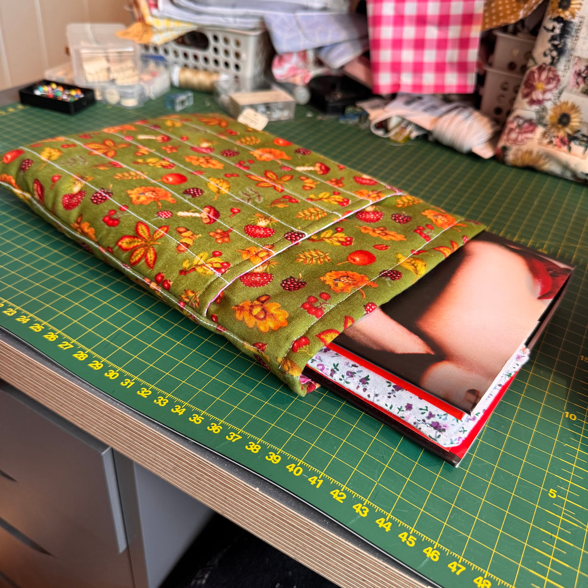 Høst booksleeve